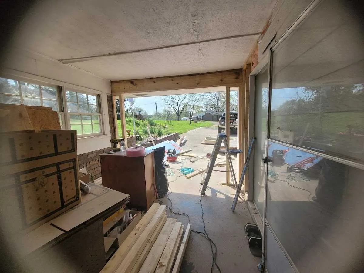 Air movers and dehumidifier for Water Mitigation Services in Bella Vista